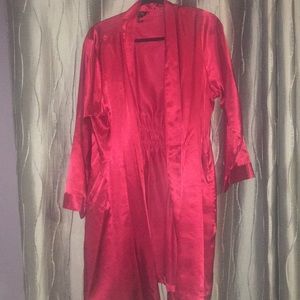 VS robe . Comes w ties